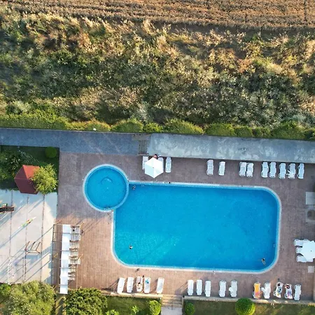 Entire 4pax , Sea View, Pool Apartament *