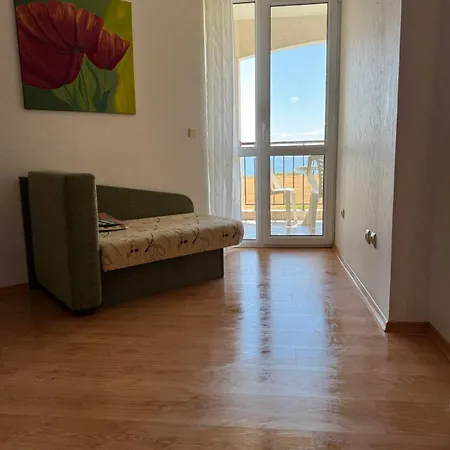 Entire 4pax , Sea View, Pool Rawda