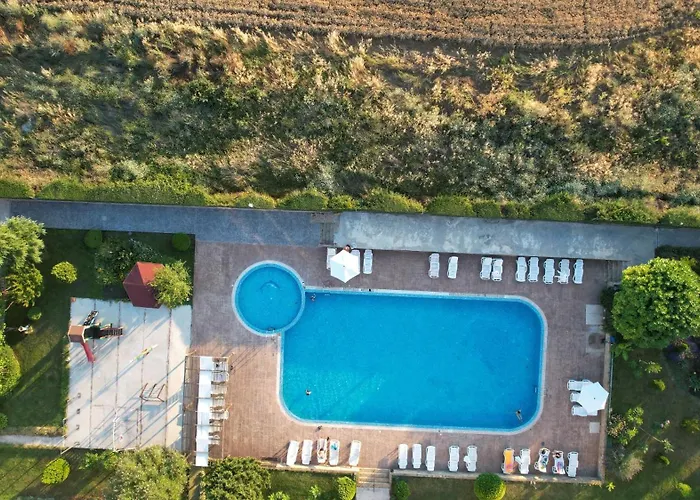 Entire 4pax , Sea View, Pool Apartamento *