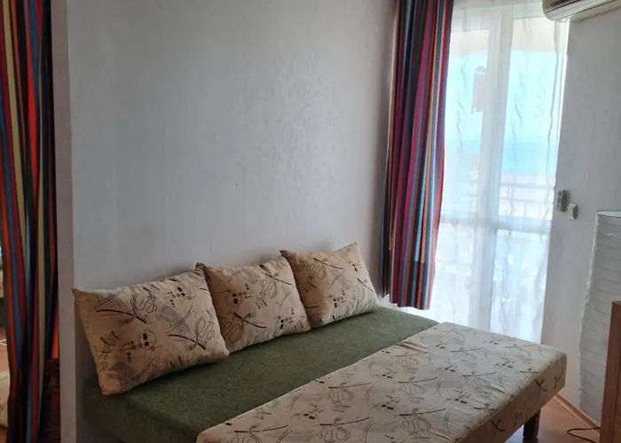 Entire 4pax , Sea View, Pool *